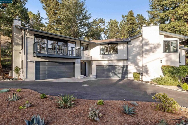 Foto del edificio - 4104 El Nido Ranch Rd