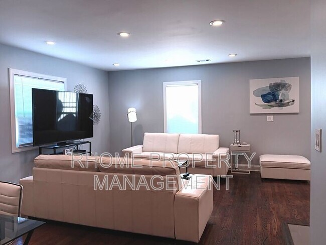 Foto del edificio - 1711 Candler Rd