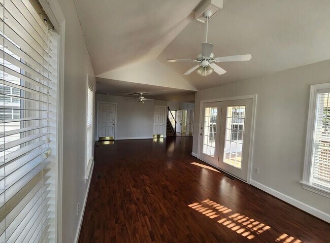 Foto del edificio - 4200 Blue Teal Pl