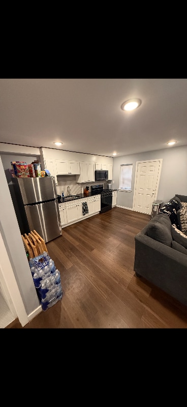 Photo - 107 Main St Apartment