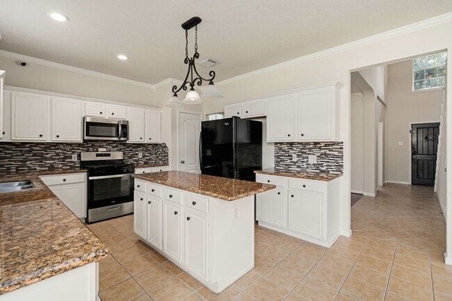 Building Photo - 11810 Hueco Tanks Dr