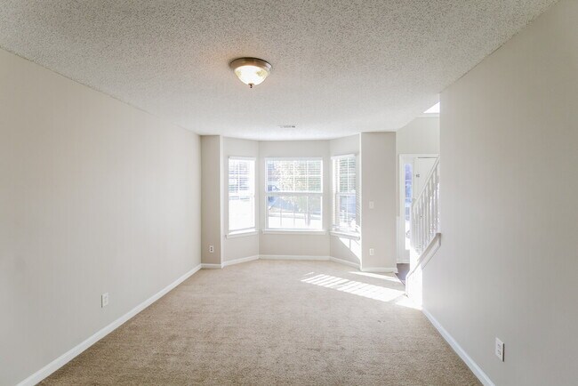 Foto del edificio - 1972 Bridgestone Cir