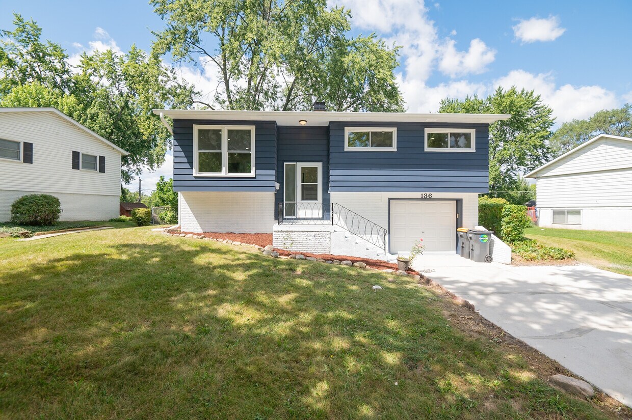 Primary Photo - 136 Egan Dr