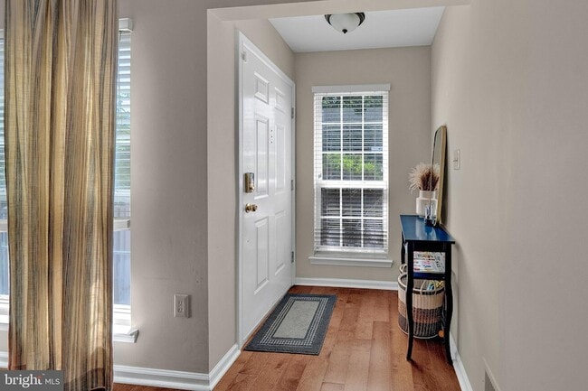 Building Photo - 307 Bollen Ct