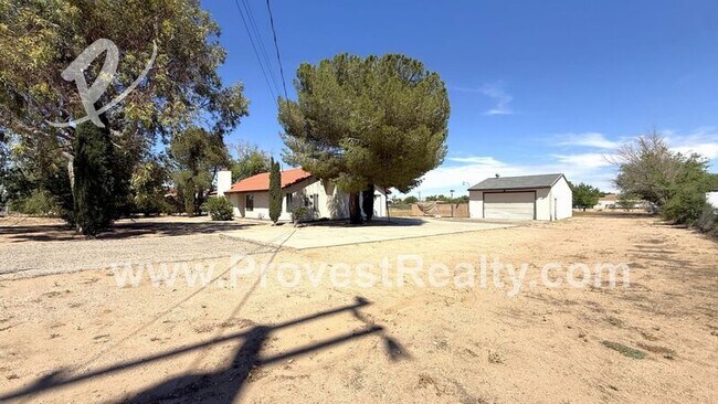 Building Photo - 11833 Arroyo Ave