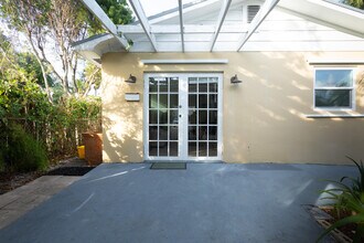 Building Photo - 245 Cortez Rd