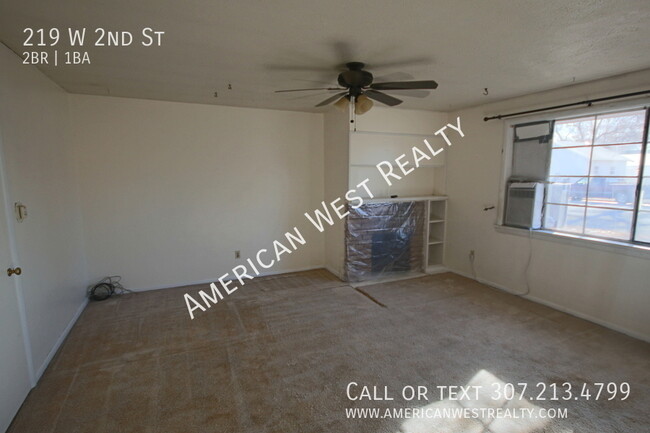 Building Photo - Duplex 2bed/1bath