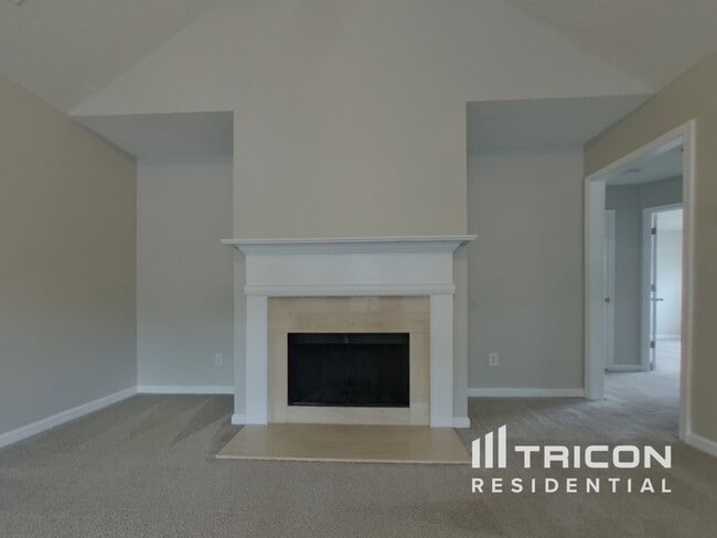 Building Photo - 102 Providence Run