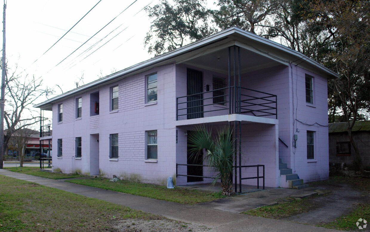 Foto principal - 1666 Myrtle Ave