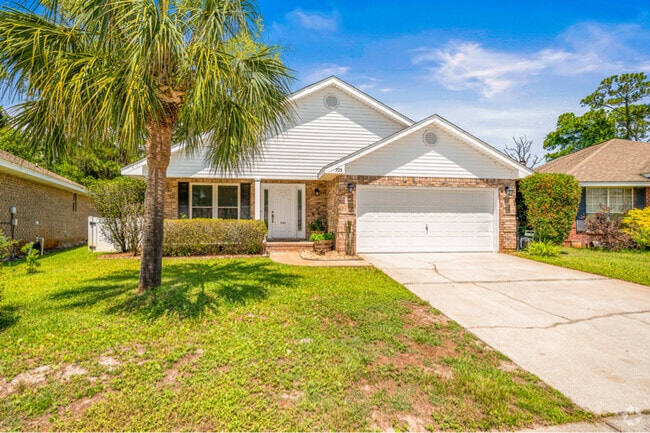 Building Photo - 723 Marsh Harbor Dr