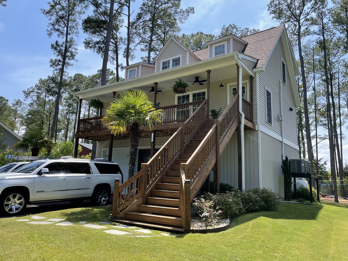 Primary Photo - 207 Bay Tree Beach Rd