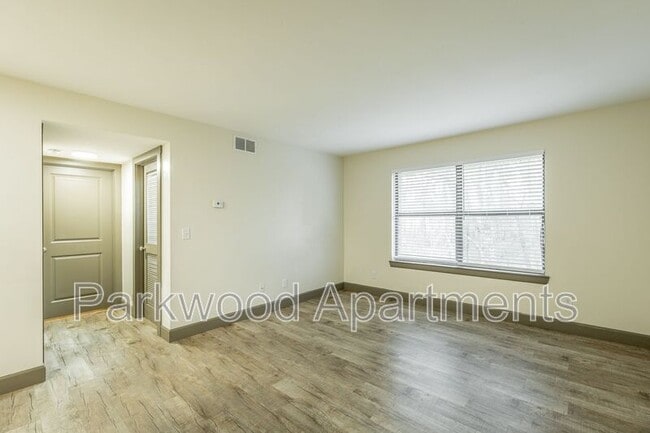 Building Photo - 203 4th St