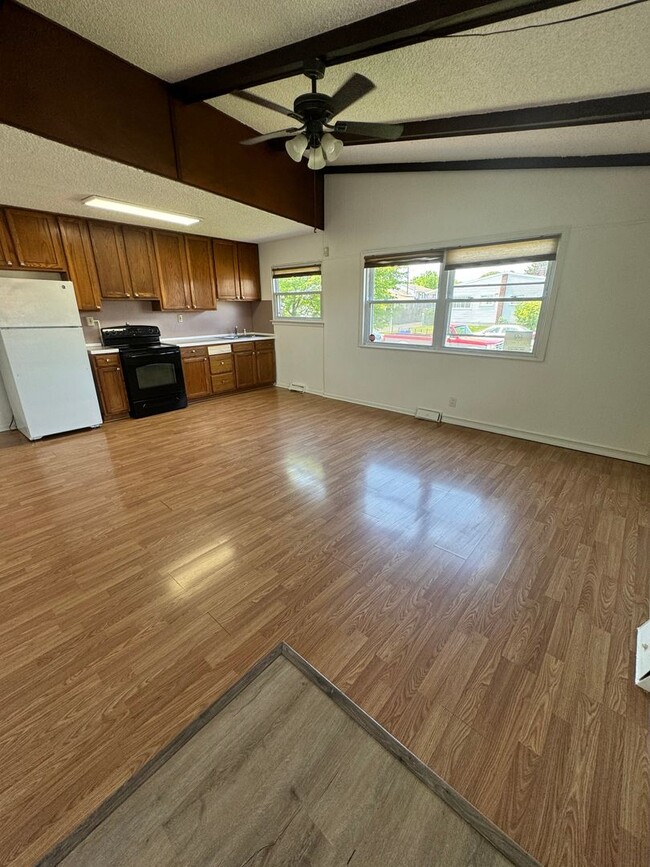 Foto del edificio - THREE BEDROOM TWIN