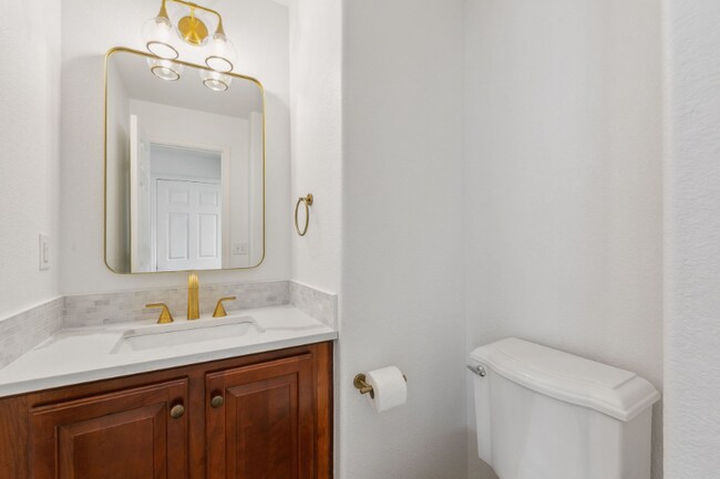 Foto del edificio - 5309 Cinquefoil Ln