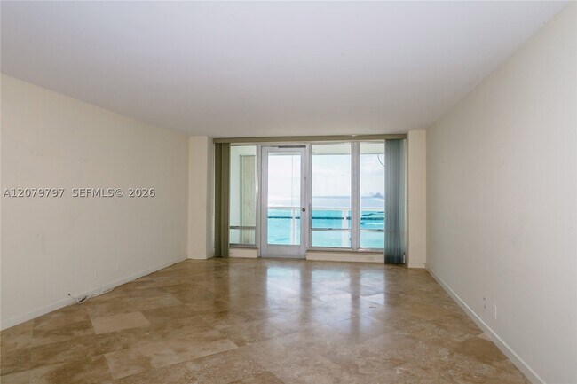 Foto del edificio - 2100 S Ocean Dr