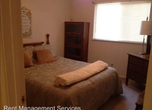 Building Photo - 1000 Teal Ct