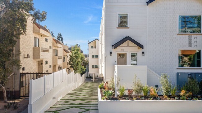 Building Photo - 1819 Westholme Ave