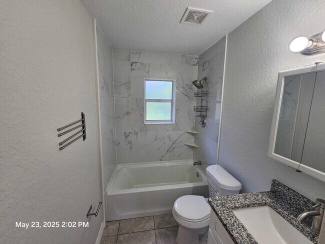 Foto del edificio - 4653 S 25th St