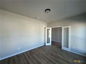 Building Photo - 1814 Horatio St