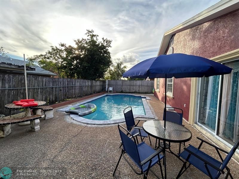 Foto principal - 7526 SW 7th Ct