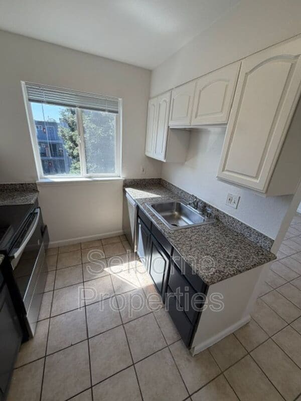 Foto del edificio - 407 Fairmount Ave