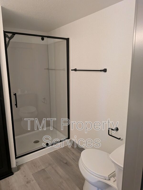Building Photo - 7330 Stratford Pl