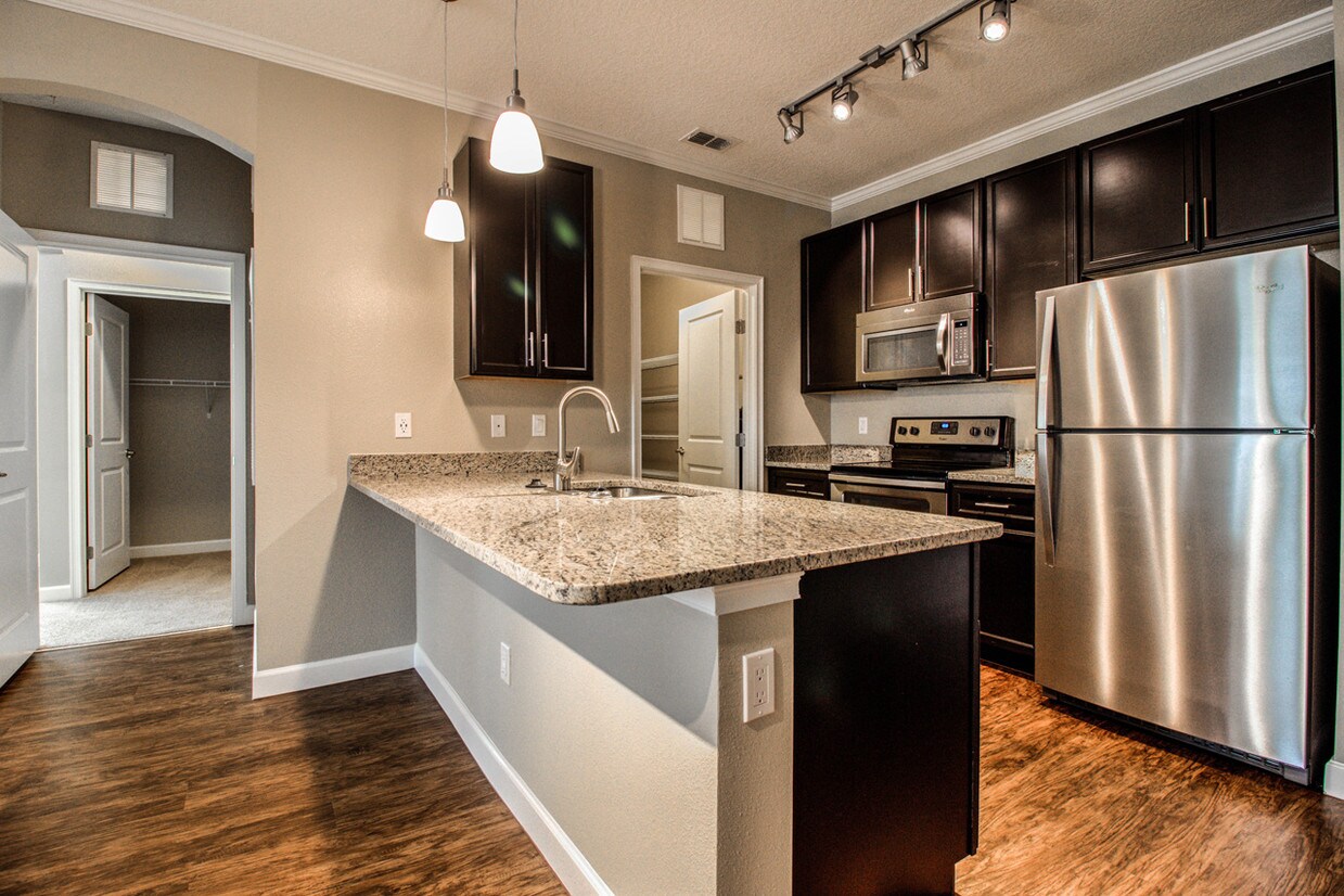 The Oasis at Moss Park Rentals in Orlando at 10955 Moss Park Rd Orlando