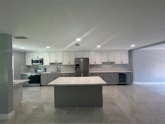 Foto del edificio - 7551 SW 26th Ct