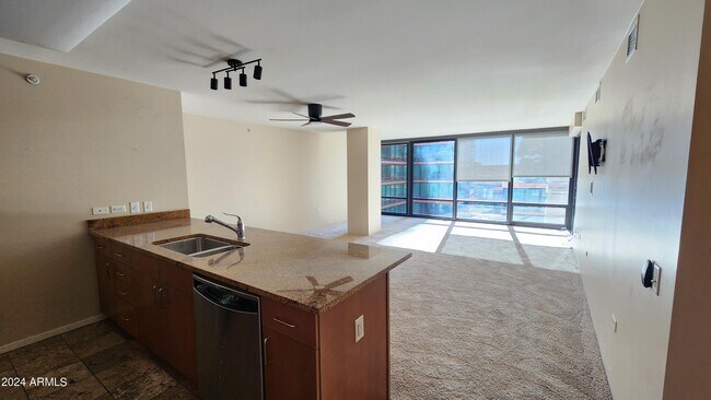 Building Photo - 4808 N 24th St