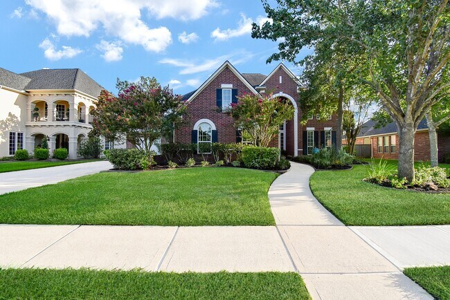 Foto del edificio - 7902 Silent Forest Dr