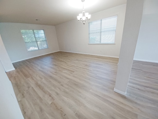 Building Photo - 507 Tundra Dr