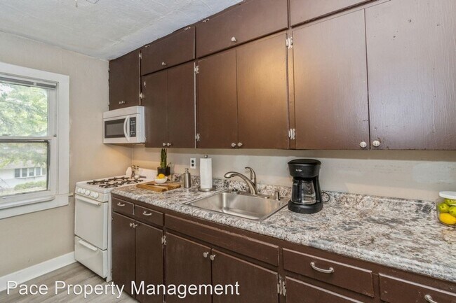 Foto del edificio - 2 br, 1 bath House - 800 Kimball Road