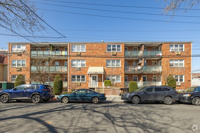 Foto del edificio - 2632 E 21st St