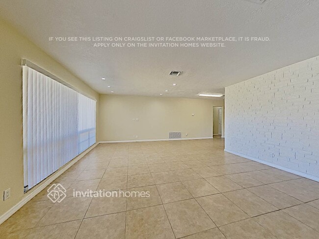 Building Photo - 6940 NW 5th Ct