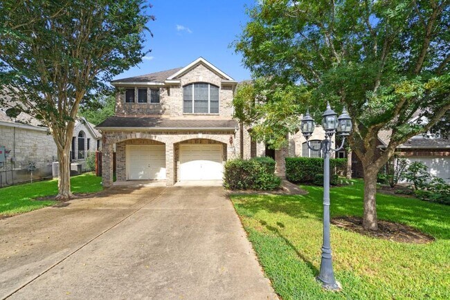 Foto del edificio - 10724 Thoroughbred Dr