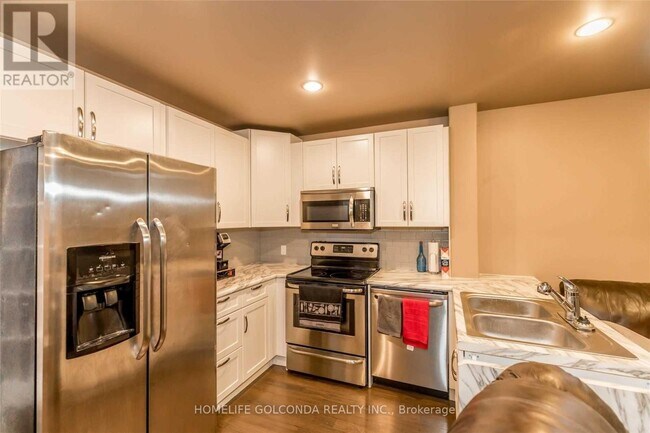Building Photo - 22 Dunsmore Ln