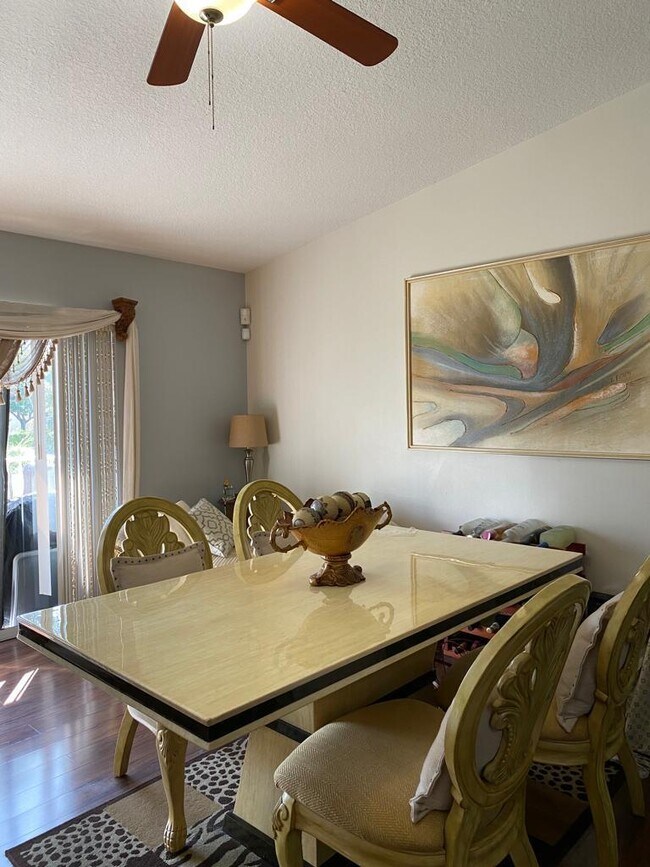 Foto del edificio - 4556 Oak Terrace Dr