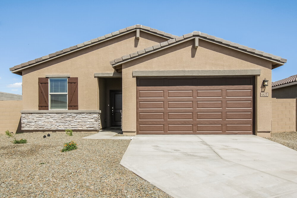 Primary Photo - 4623 S 67th Ln