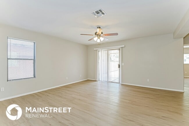 Building Photo - 1594 W Swisher Pl