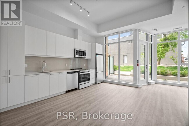 Photo du bâtiment - 200 Deerfield Rd