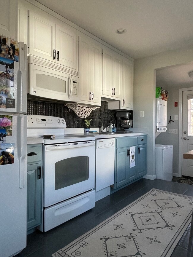 Photo - 117 Hollister Dr House