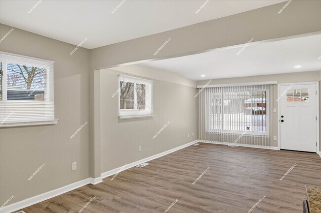 Foto del edificio - 28555 Stuart Ave