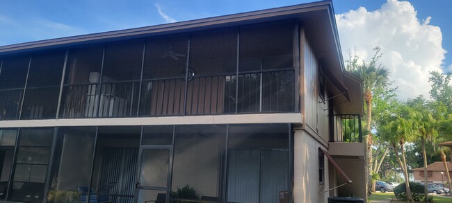 Foto del edificio - 100 Sweetgum Woods Ct