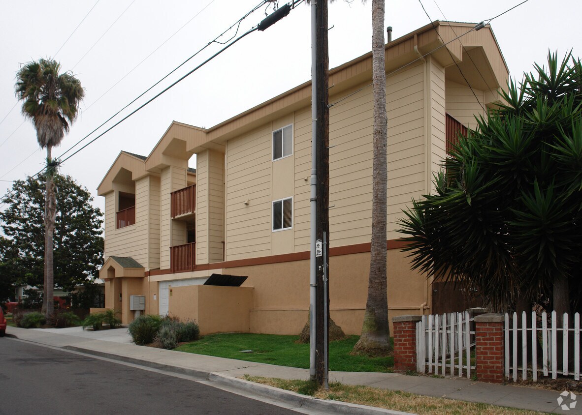 Foto del edificio - Dahlia Estates