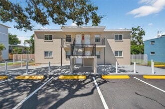 Building Photo - 1771 Russell St S