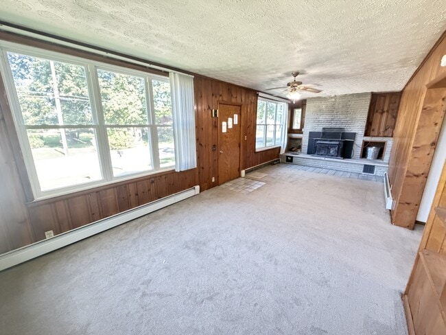 Building Photo - 935 OH-708