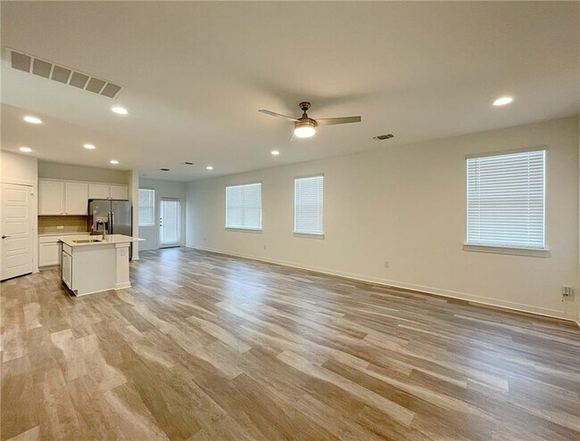 Building Photo - 2316 Clemence Ln