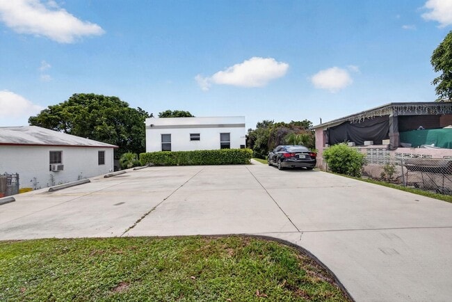 Photo - 1177 Ac Evans Street Unit A Townhome