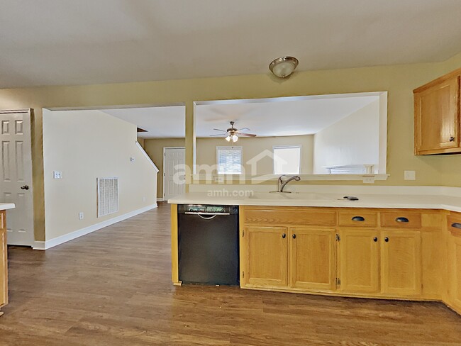 Building Photo - 2760 Aston Woods Ln