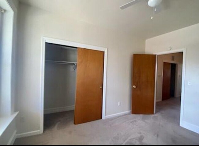 Foto del edificio - 243 Noble St